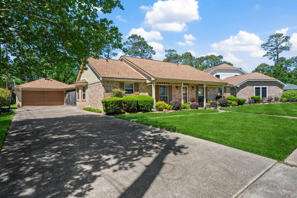 4906 Summer Lane, Baytown