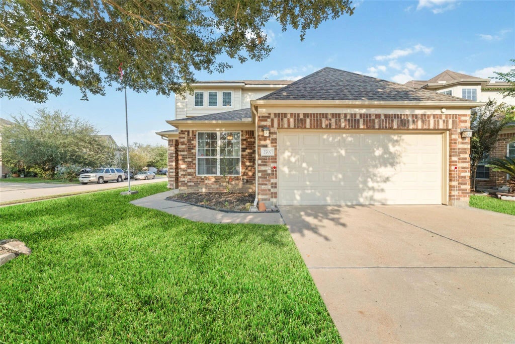 2707 Youpon Lake Court, Houston