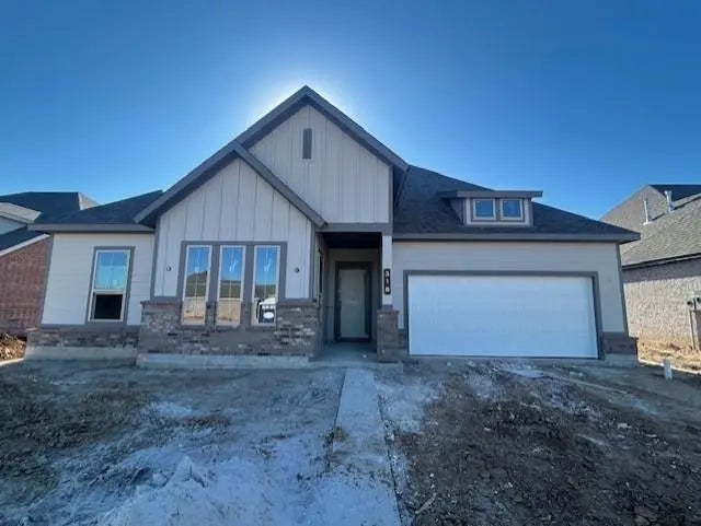 318 Legacy Point Drive, Sealy