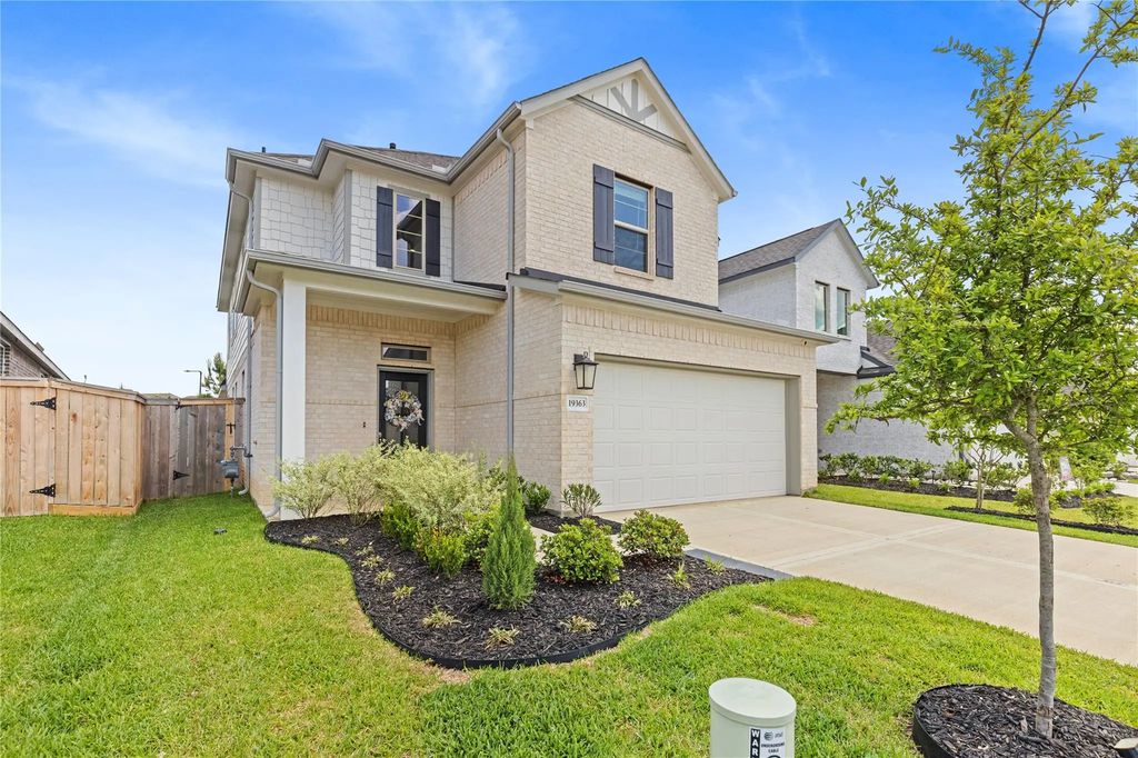 19363 Poppy Village Circle, Magnolia