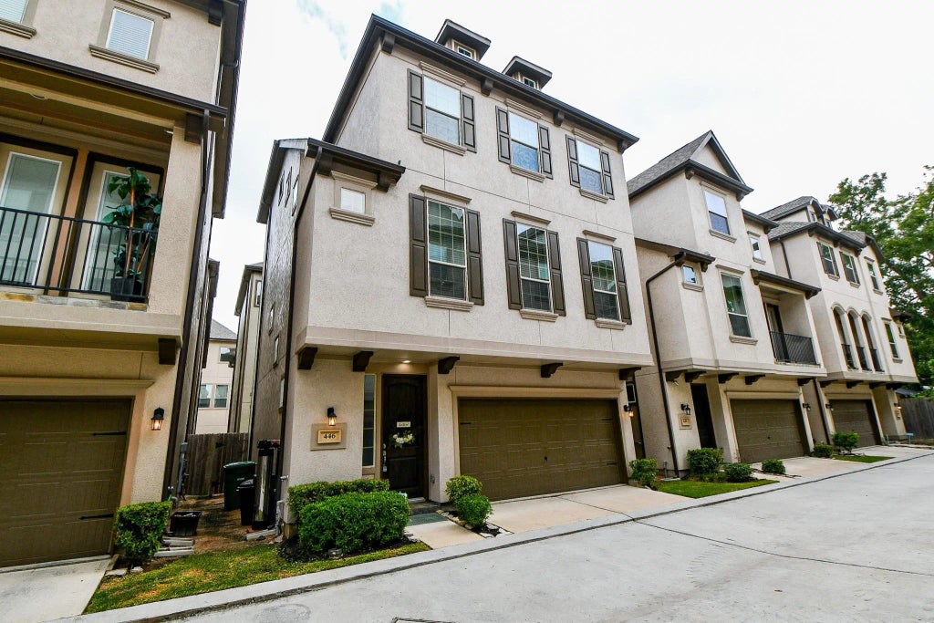 446 N Live Oak Street, Houston