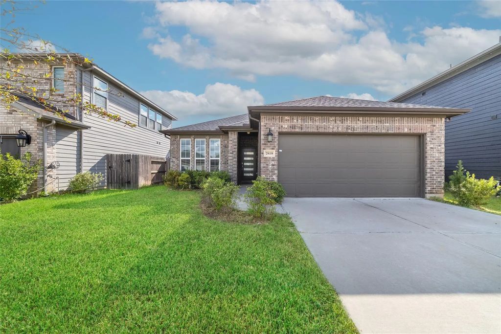 7819 Wyndham Harbor Court, Richmond