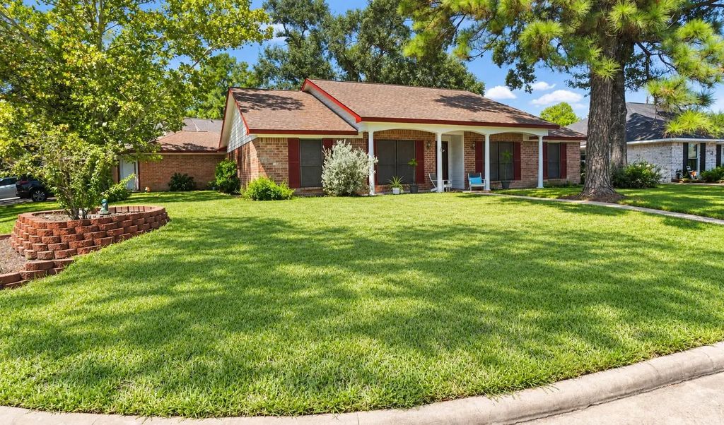 9803 Rocktree Drive, Houston