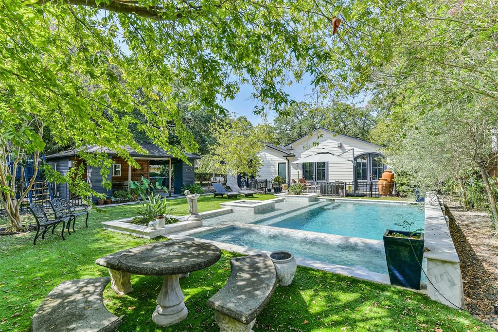 934 Shelterwood Drive, Houston