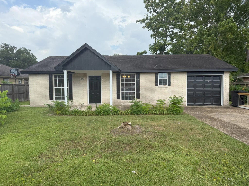 12727 Zavalla Street, Houston