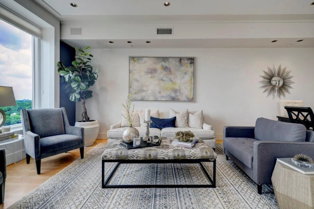 2520 Robinhood Street 1012, Houston