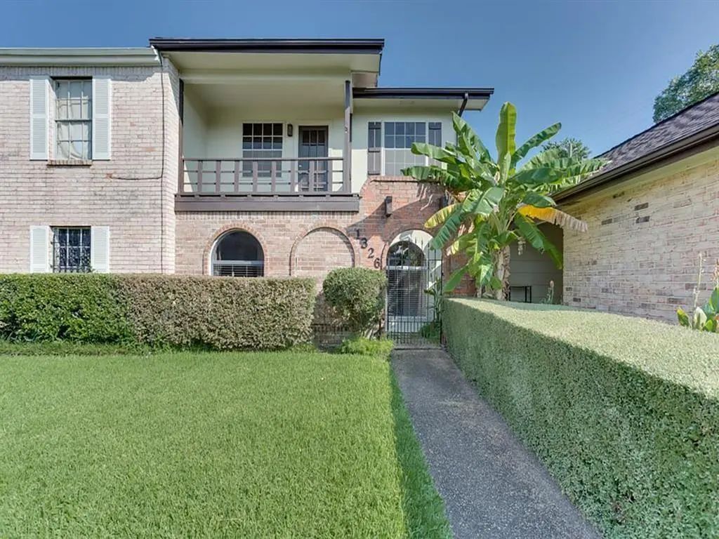 1326 Town Circle Circle 1, Baytown