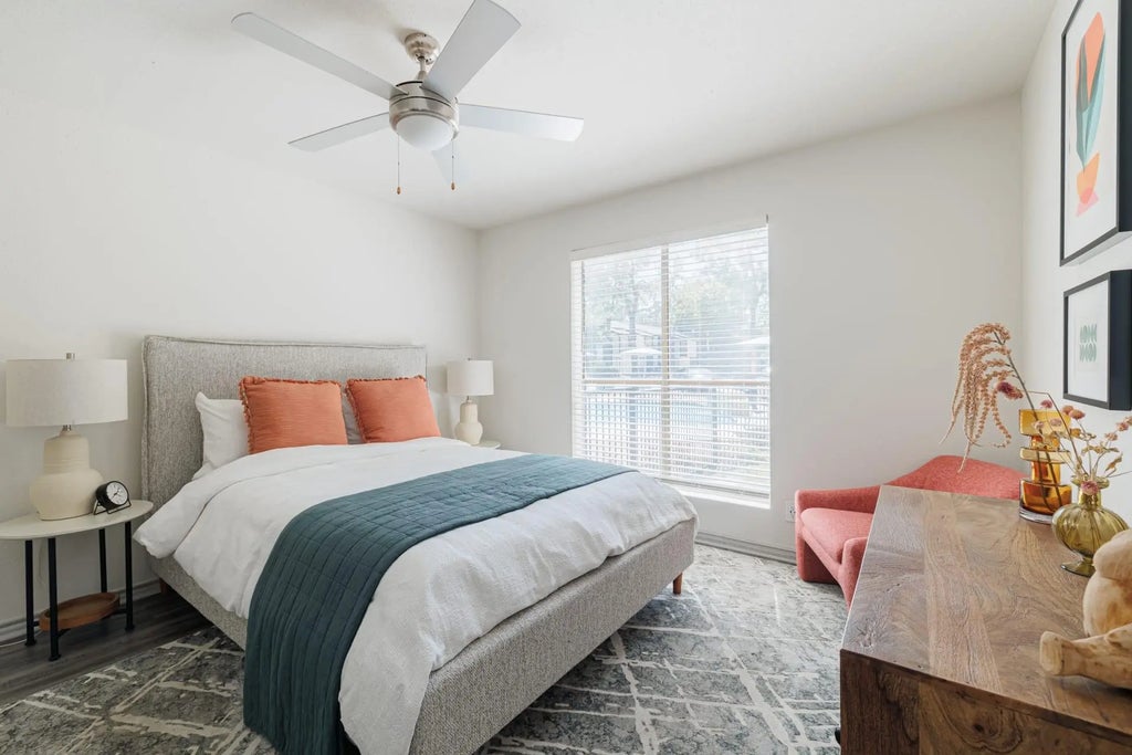 200 Hallow Tree Lane 1006-1, Houston