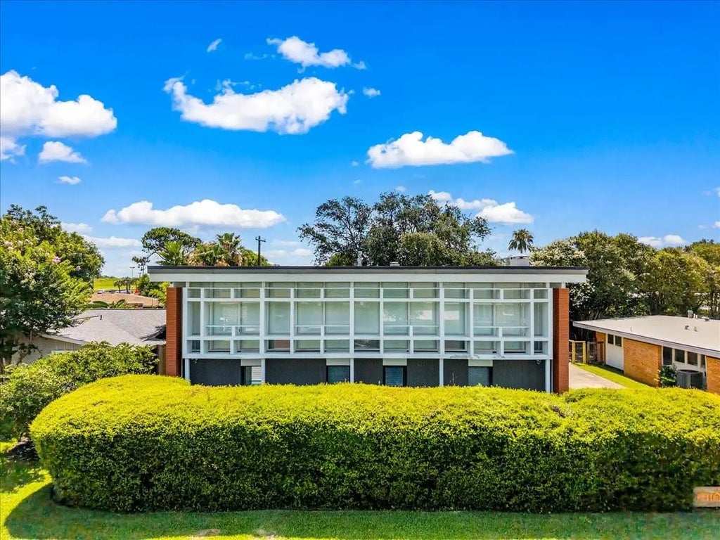 1310 Harbor View Drive, Galveston