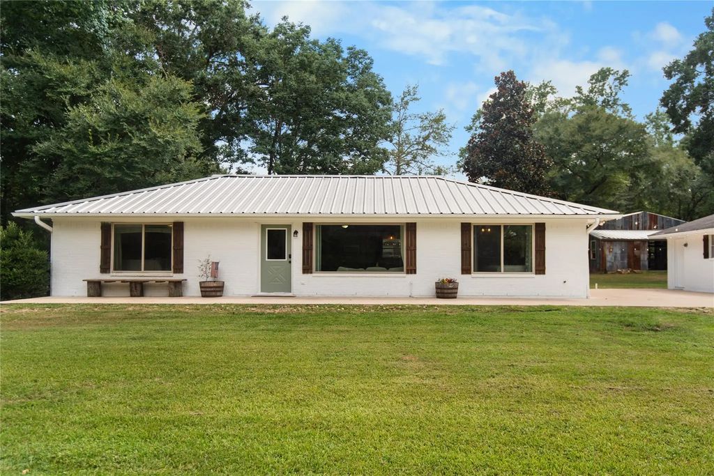 22117 Magnolia Hills Drive, Magnolia