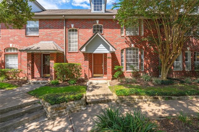 1289 El Camino Village Drive, Houston