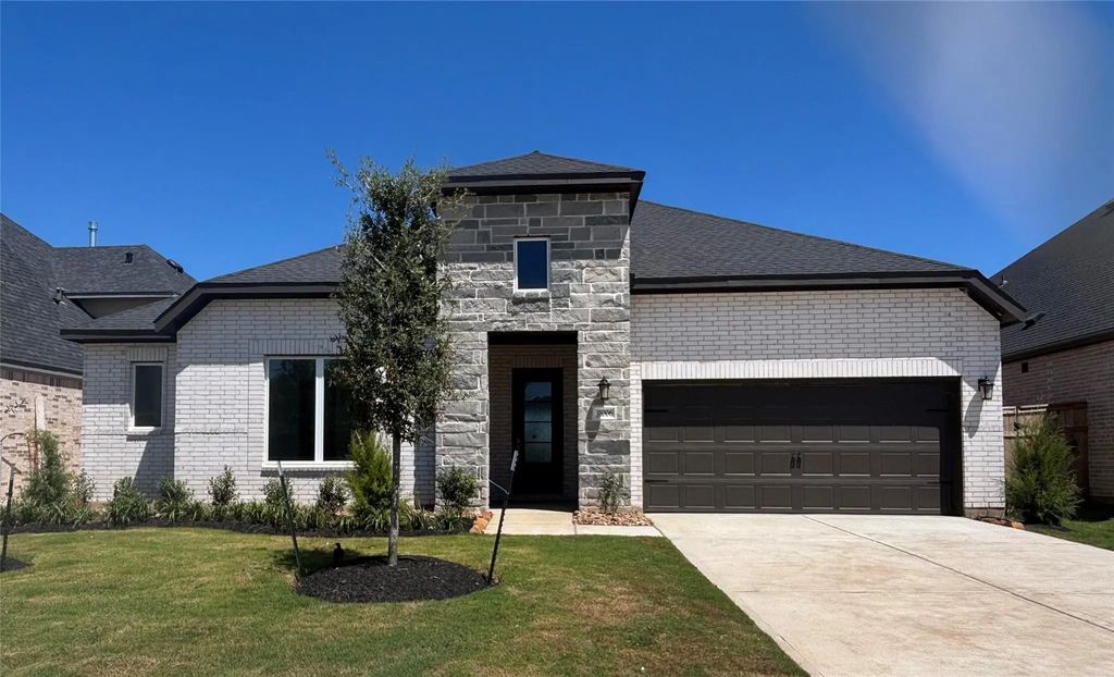 31006 Peony Place Drive, Fulshear