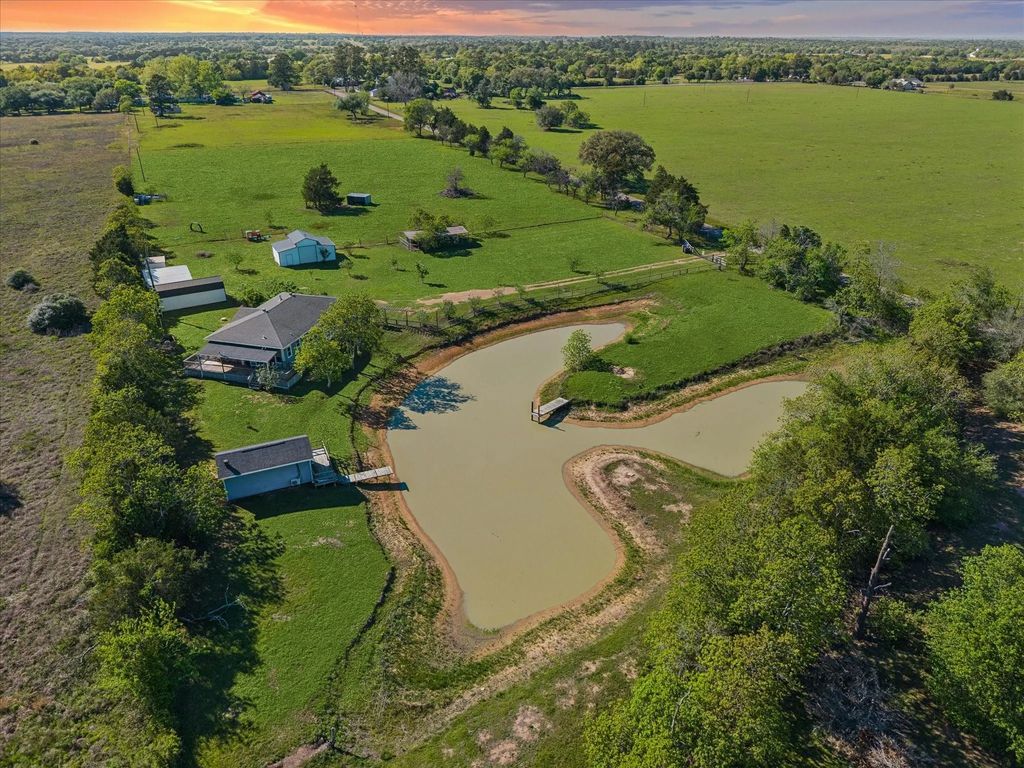 10347 Pless Rd, Cat Spring
