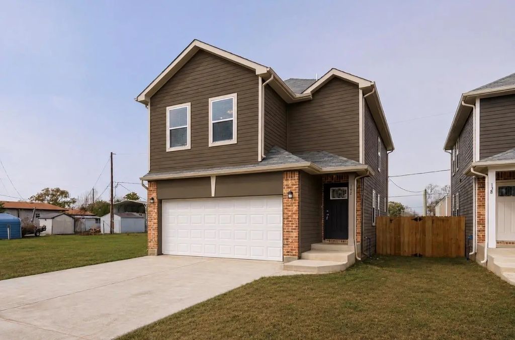 142 Egret Canal N, Baytown