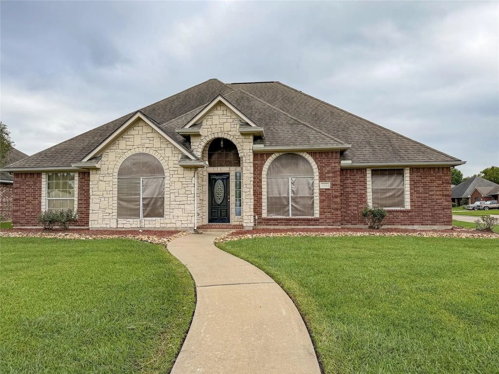 134 Dove Trail, Richwood
