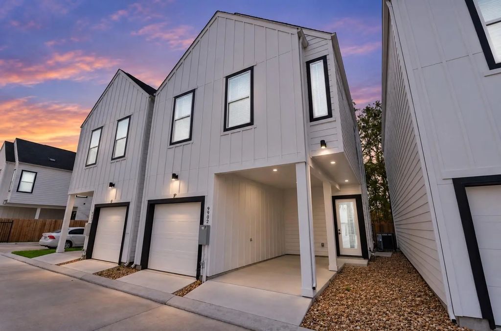 9902 Clark Road F, Houston