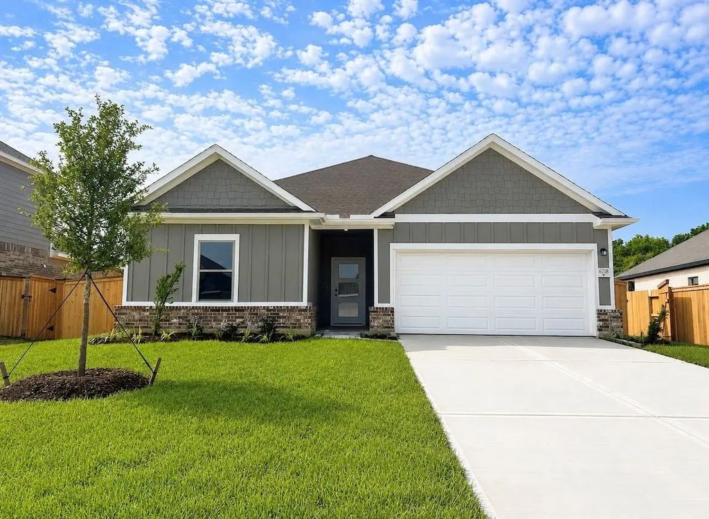 6718 Pebble Bluff Court, Cove