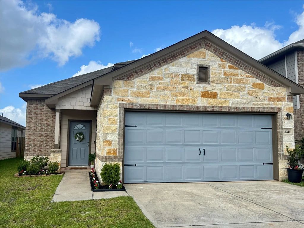 14211 Grand Hills Drive, Conroe