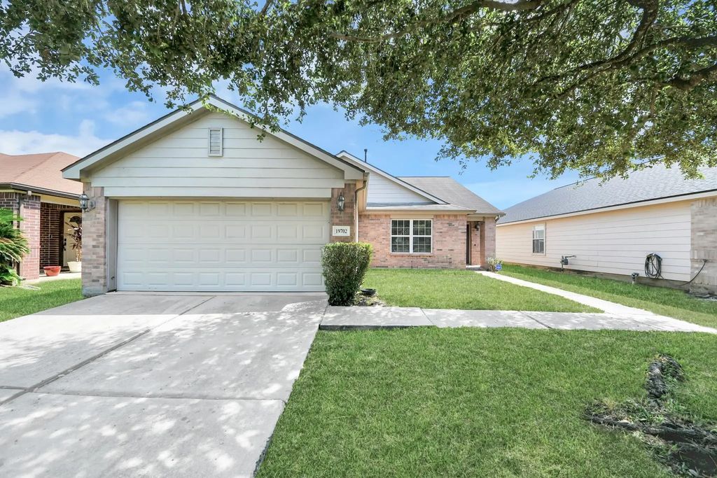 19702 Rippling Brook Lane, Tomball