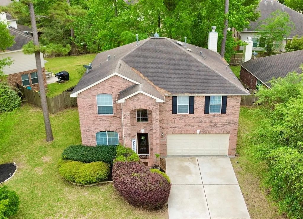 50 N Spinning Wheel Circle, The Woodlands