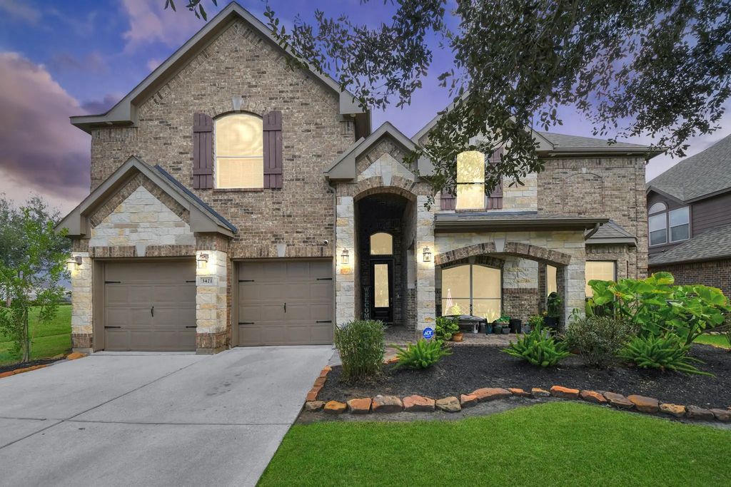 3421 Brentwood Lane, Pearland
