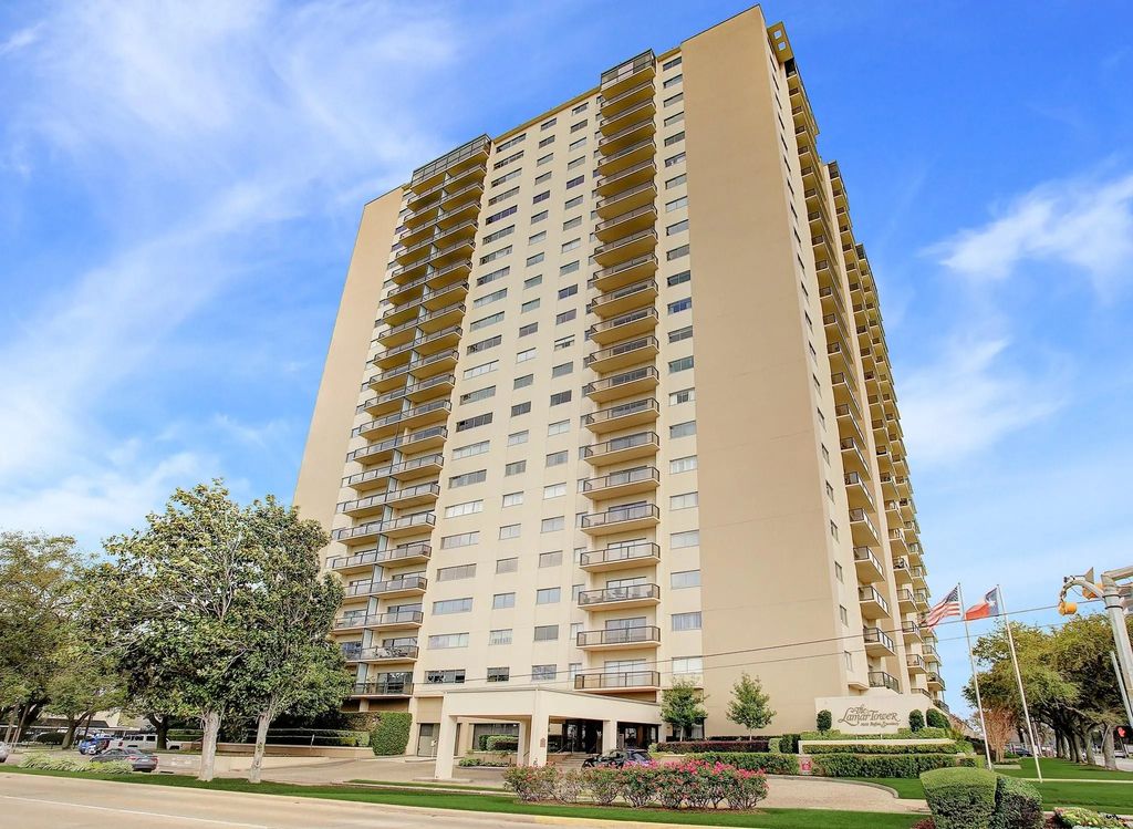 2929 Buffalo Speedway A2301, Houston