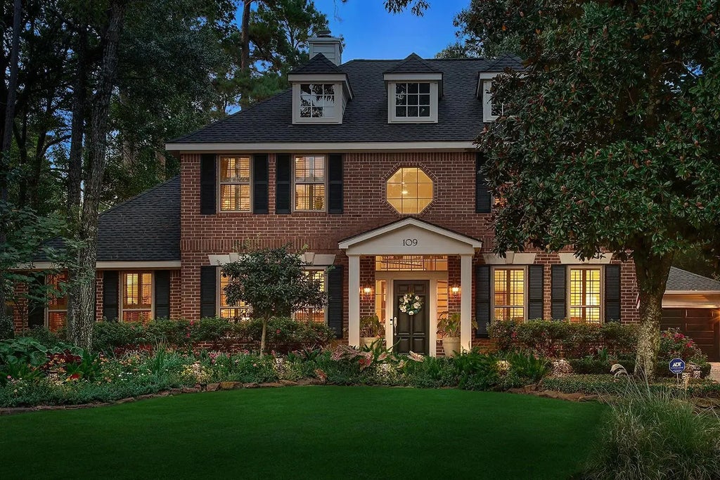 109 N Misty Morning Trace, The Woodlands