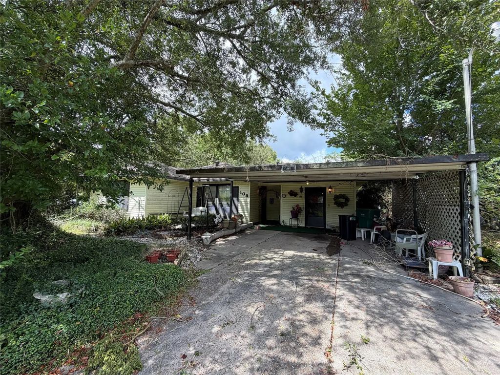 109 Dahlia Street, Orange
