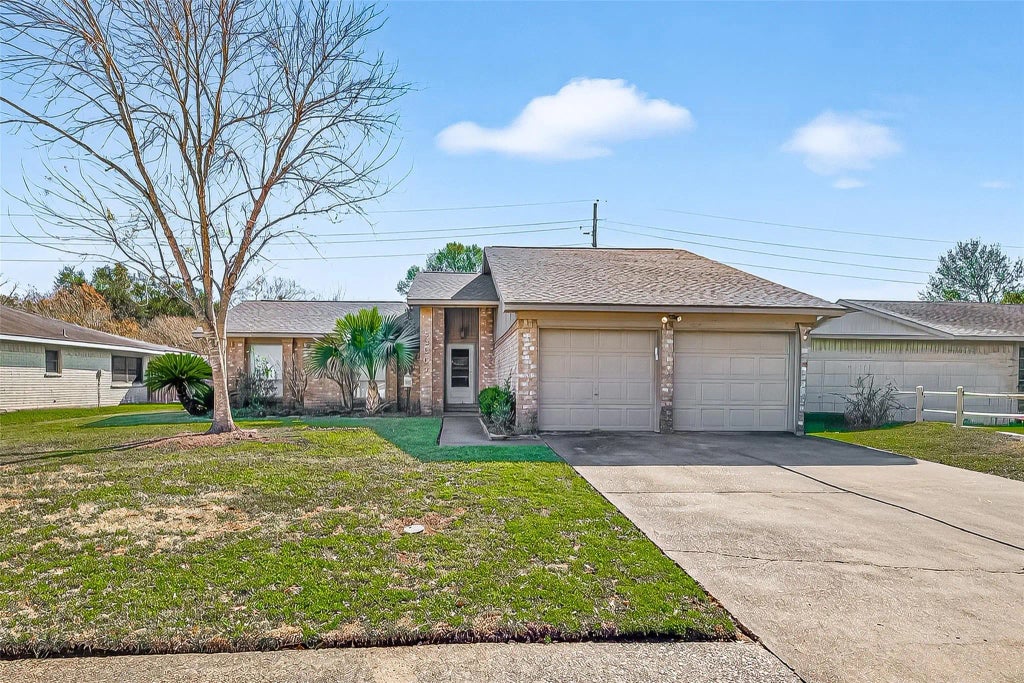 22607 Fincastle Drive, Katy