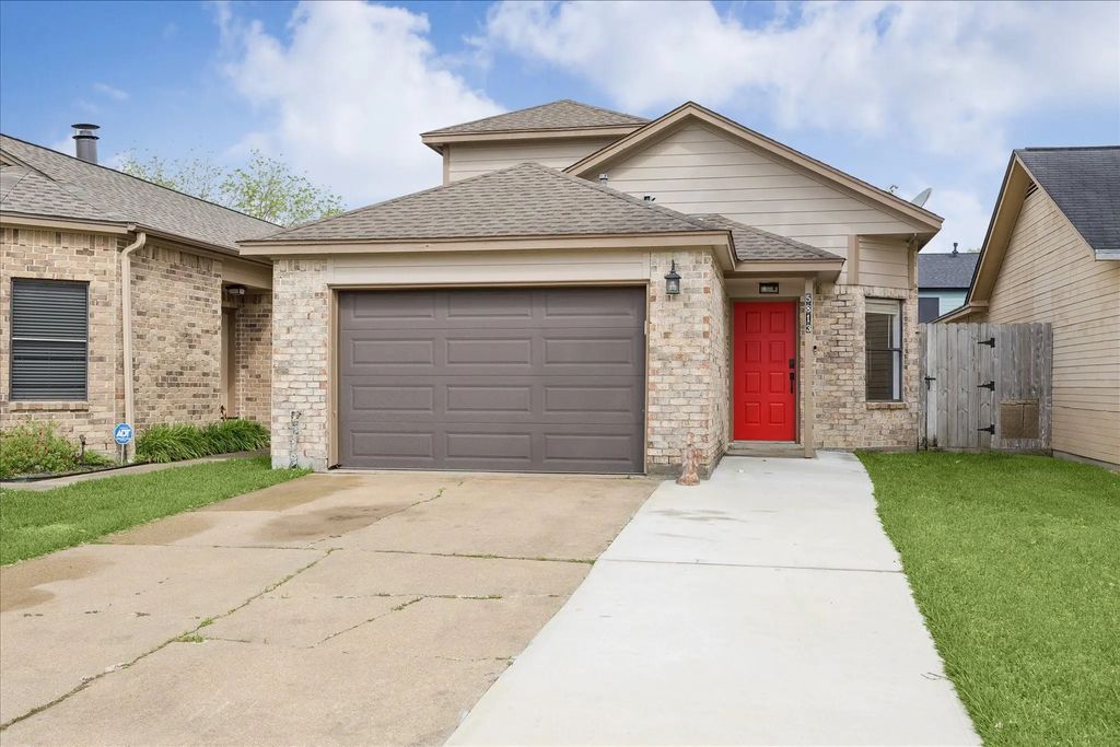5813 Guadalupe Drive, Dickinson
