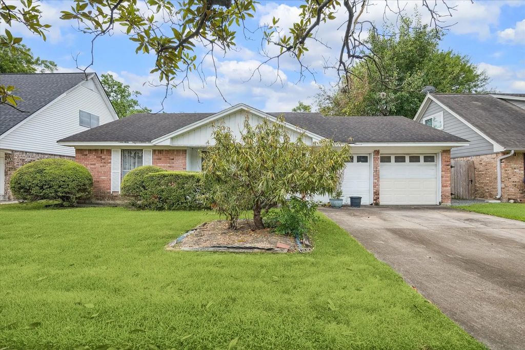 9727 Blankenship Drive, Houston