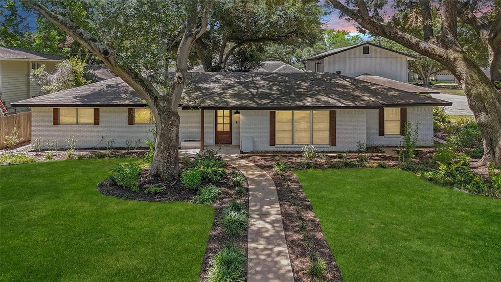 1409 Kathy Avenue, Sealy