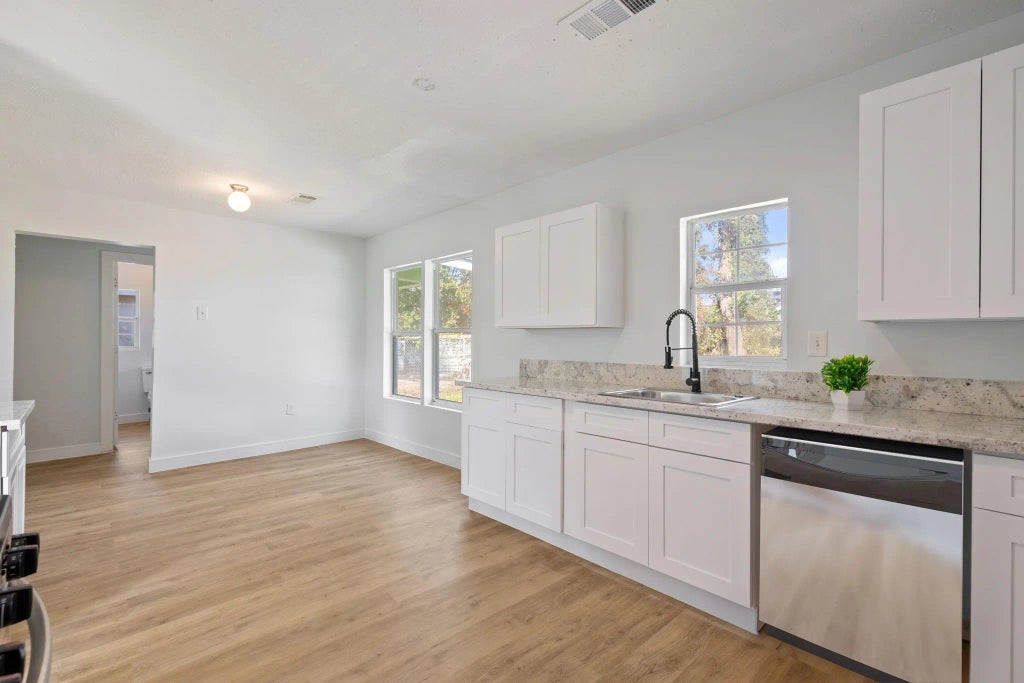 1124 Stowe Street, Baytown