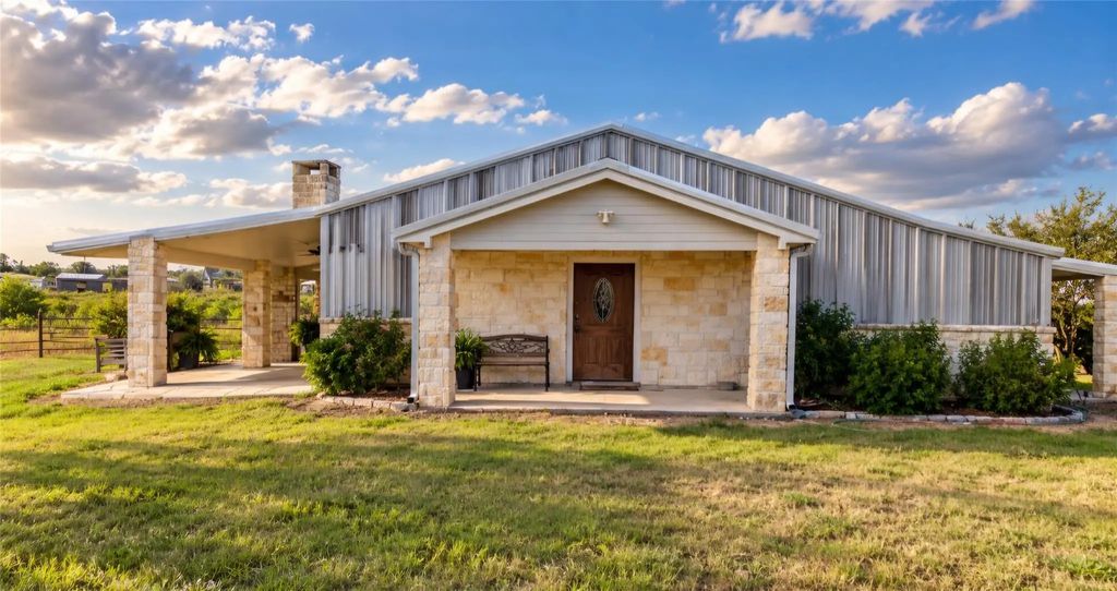 26527 Highway 90a, Lissie