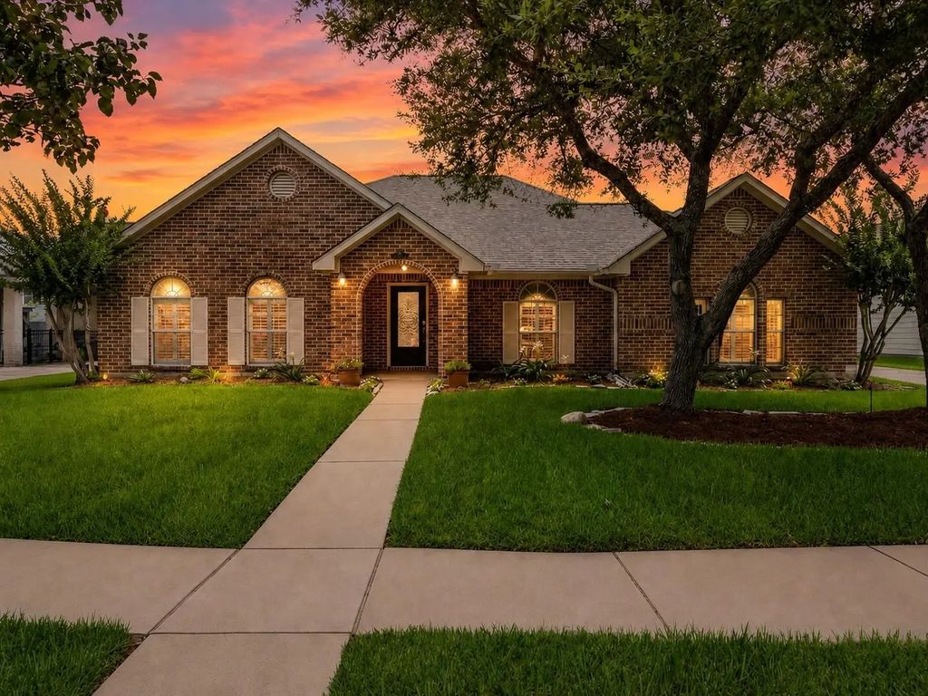 302 Le Doux Oaks, League City
