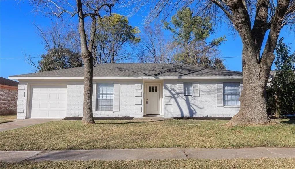 1106 Twin Falls Road, Houston