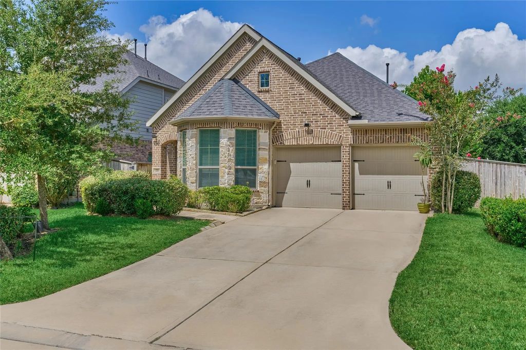 233 N Carson Cub Court, Montgomery