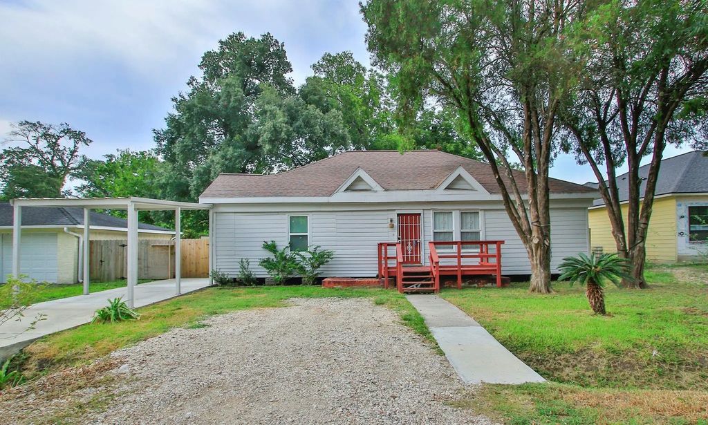 2703 Areba Street, Houston