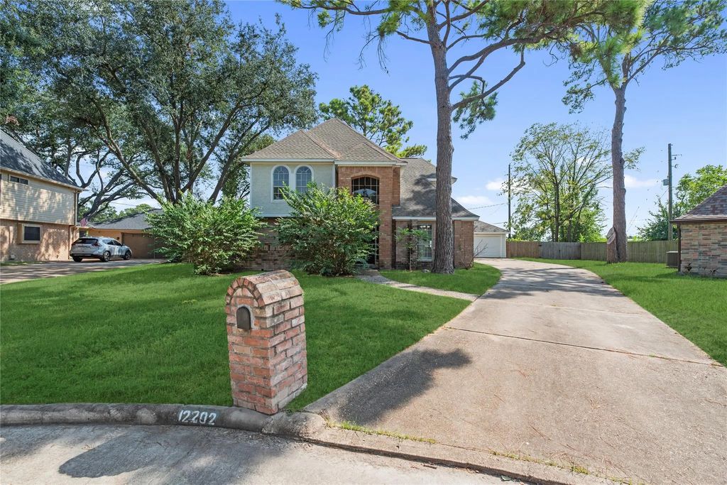 12202 Gaylawood Drive, Houston