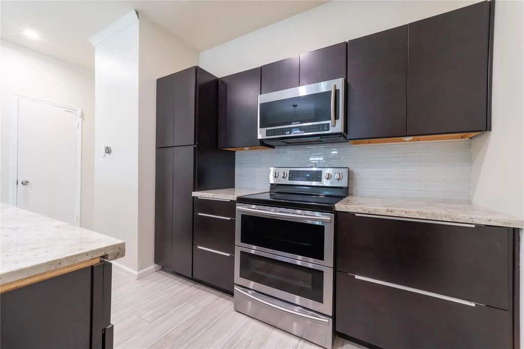 7332 Regency Square Court 7332, Houston