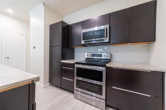 7332 Regency Square Court 7332, Houston
