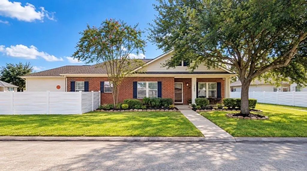 1617 Palcio Real Drive, Houston