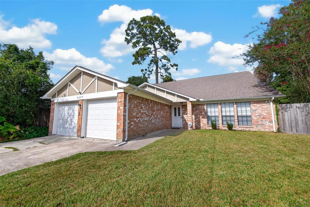 6627 Fallengate Drive, Spring