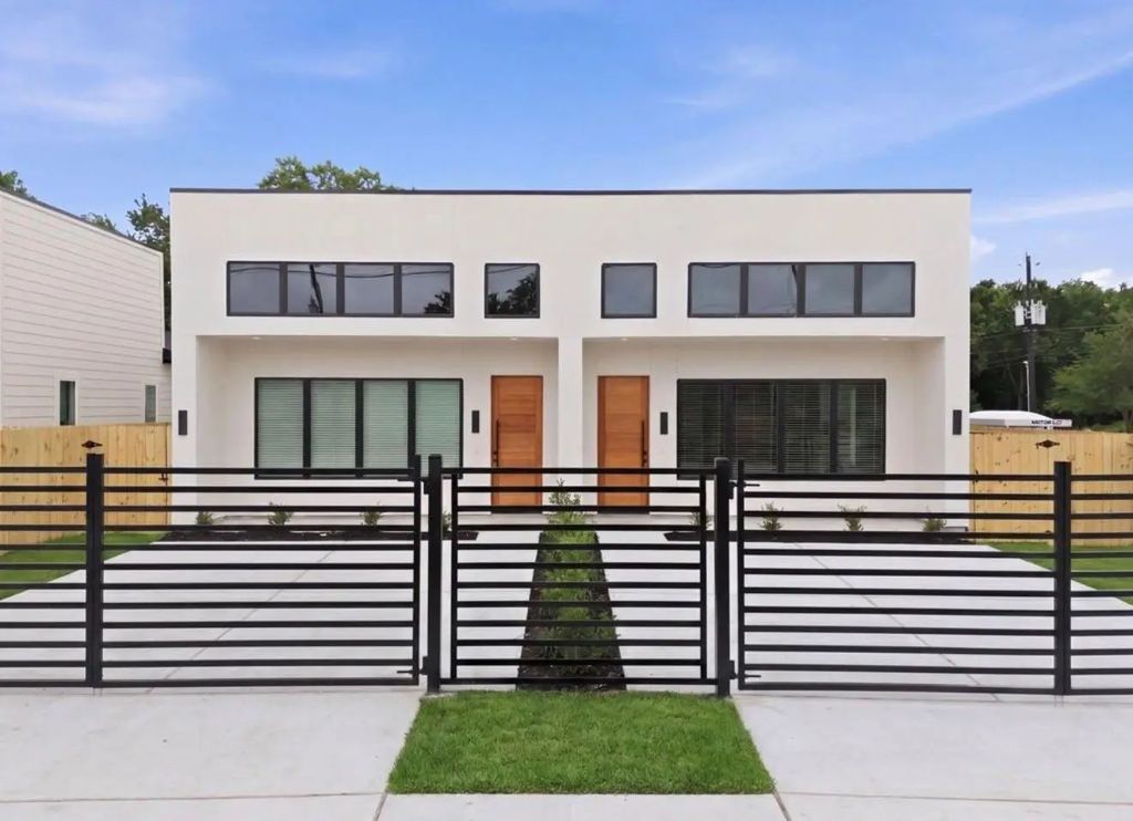 8203 Calhoun Road B, Houston