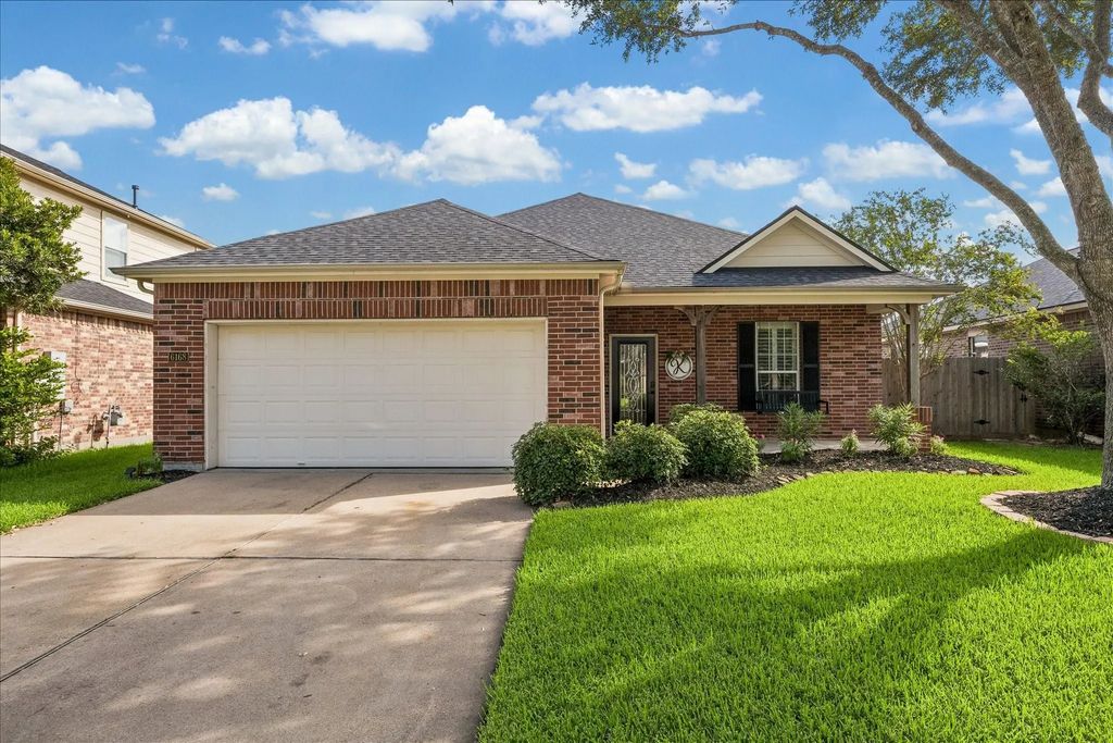 6168 Cornell Lane, League City