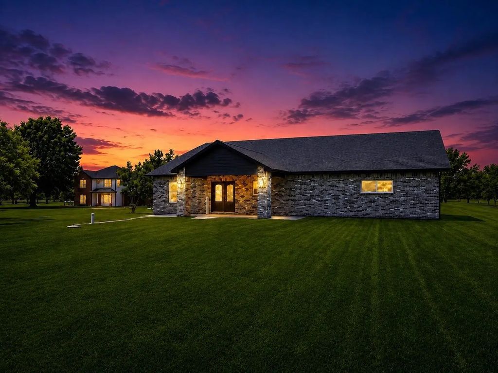 9530 Fm 686, Dayton