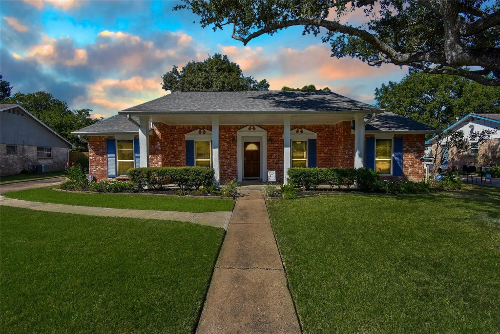 13514 Knottinghill Drive, Sugar Land