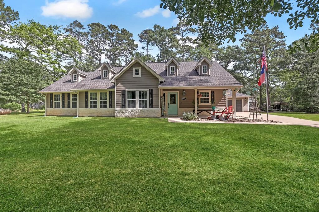 8997 Hickory Road, Plantersville