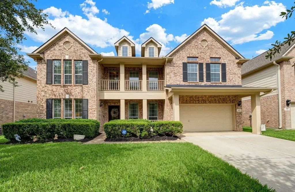 8111 Summer Wind Court, Sugar Land