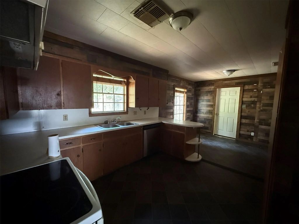 637 S Meyer Street, La Grange